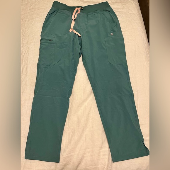 Figs Other Figs Womens Eucalyptus Freex Lined Yola Skinny Scrub